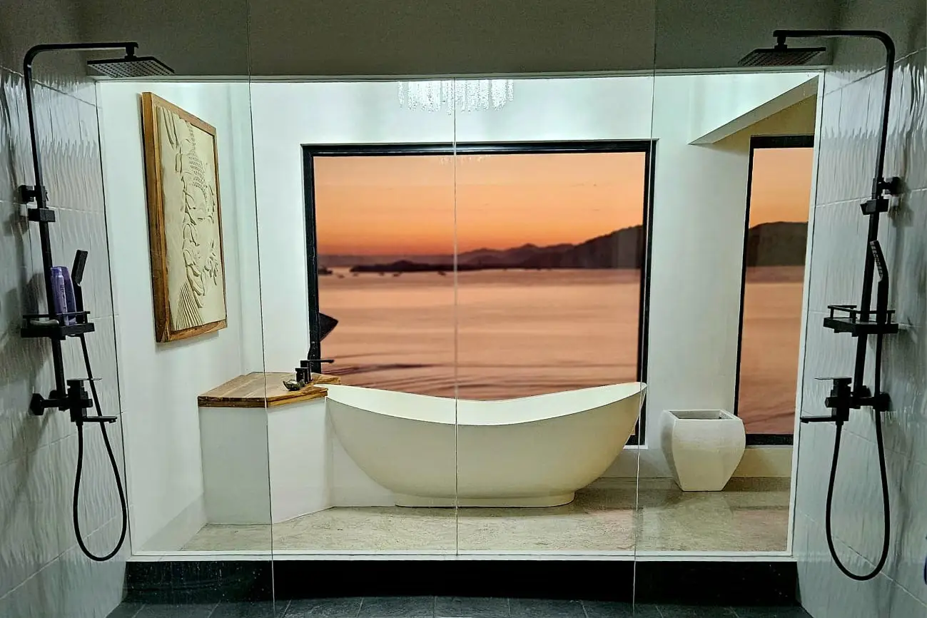 e1e72bbb-6bbb-47ad-b9e7-b7338fa17d0a